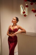 Топ Amour винный